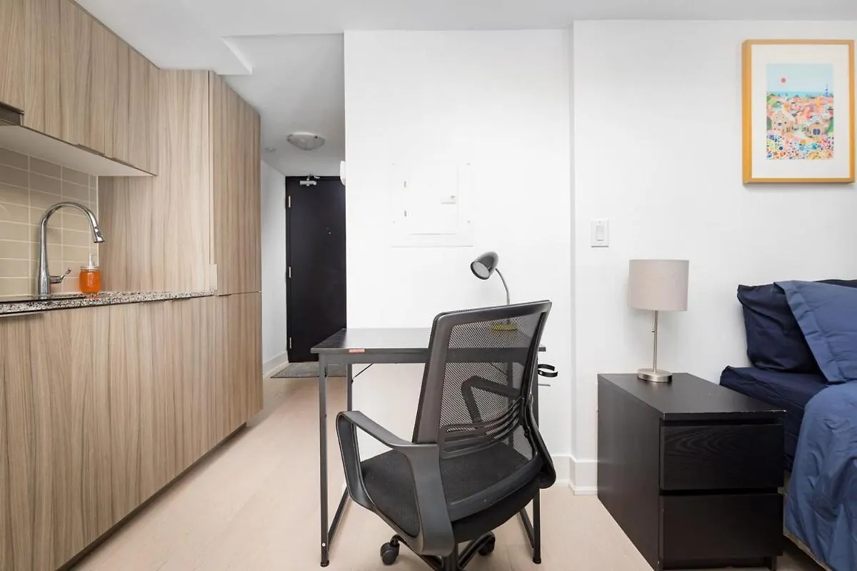 Ferienhaus Modern Micro Studio In Heart Of Downtown Toronto Kanada